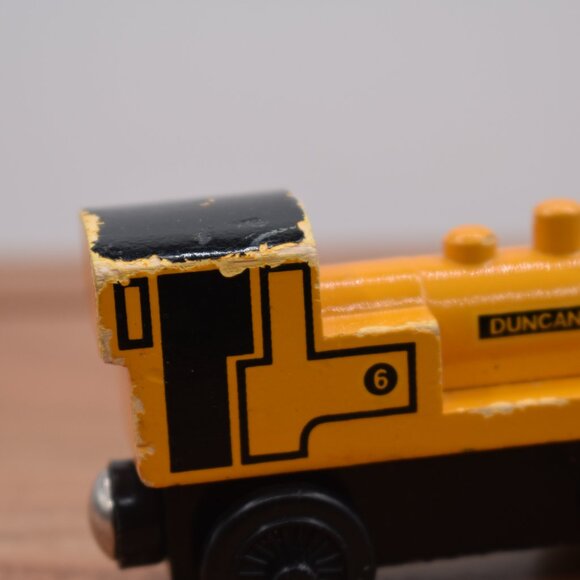 Duncan 6 Thomas the Train Tank Engine Wooden Railway Friends Vintage 2003 - Picture 5 of 6